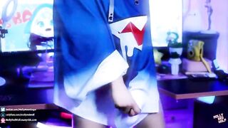 Cosplay Porn หนัง18+ฝรั่งแนวคอสเพลย์ MollyRedWolf กาวร์ กุระ น้องฉลามสายหื่นตั้งกล้องเย็ดสดแตกในโชว์บนโต๊ะคอมฯ ทำหน้าอย่างเสียวเมื่อเจอควยแหย่เข้าออกเสียดสีกับร่องหี