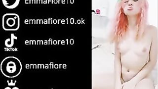 คลิปโป๊เซ็กซี่ Emma Fiore ดาวติ๊กต๊อกเย็ดสดโชว์หนุ่ม นั่งขย่มควยกลางไลฟ์สด ร่อนควยพริ้วๆเย็ดกันน้ำแตก ส่ายเอวเย็ดจนน้ำพุ่ง