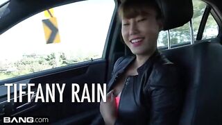 Bang Real Milf ดู18+หนังโป๊คนดัง นัดเดินเล่นสาวใหญ่จีน Tiffany Rain จนน้ำเงี่ยนขยับตัว เอาควยโม๊คสดแตกปากแล้วพากันไปเย็ดต่อน้ำสอง ซอยหีเนียนกระเด้าxxxเอาแตกใส่ตัว