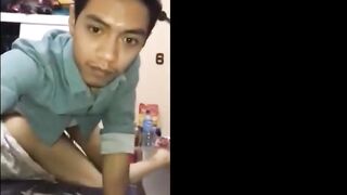 คลิปเย็ดฮิตใน Tiktok xxx หลุดสาวอินโดเย็ดท่าหมา โก่งก้นสูงระดับควยแทงหีพอดี แฟนเงี่ยนจัดมือบิดหัวนม บั้นเด้าก็ทำงานกระแทกดังตับๆ ตับๆ ตับๆ ตับๆ เอียงคอมาดูดปากส่วนผัวก็ซอยหีต่อไป