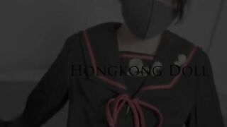 หนังเอ็กฮ่องกง hongkongdoll วัยรุ่นสาวหีเนียนกลีบใหญ่เอาควยปลอมยัดหีช่วยตัวเองก่อนโดนควยจริงเย็ด xxx จนน้ำแตกเต็มหี