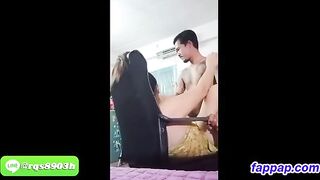 สาวใหญ่ลีลาเด็ด นัดหนุ่มรุ่นลูก มาจัดถึงที่บ้านตัวเอง