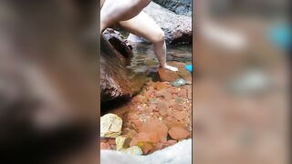 คลิปโป๊ดูฟรี วัยรุ่นเงี่ยน เอากันริมน้ำตก Sex with girlfriend in a waterfall