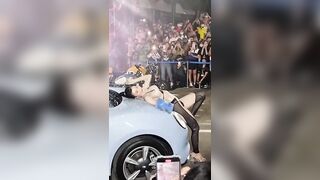 คลิปเด็ด น้องคะแนน กนกญาดา นางแบบพริตตี้ สุดฮอต กับงาน Sexy Car Wash