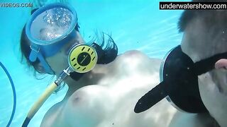 ถ่ายหนังโป๊ xกลางแจ้ง เย็ดกันใต้น้ำ porn underwater ลงทุมสวมหน้ากากใส่อ็อกซิเจนเพื่อเย็ดกันเต็มคลิปแบบ