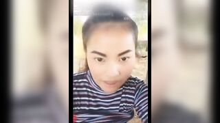 คลิปหลุดสาวไทบ้าน แอบมาเย็ดกับผู้บ่าวไทบ้านกลางทุ่งนา ไม่มีเงินค่ารีสอร์ทก็ต้องเอาแบบนี้แหล่ะ