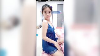 bigo live 18 น้องแว่นลอยสักหีใหญ่ โชว์หวิวในห้องลับ VIP