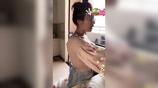 พริตตี้สาวสวยใสหุ่นดีนมใหญ่น่าเย็ดไลฟ์สดเต้นยั่วโชว์ความเสียวลงกลุ่มลับ