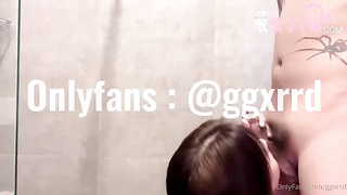 หลุดคลิปเย็ด Onlyfans น้องยาหยี๋ ggxrrd สาวสักลายหน้าสวย รูปร่างดี โดนผัวจับเย็ดนมเด้งเลยอย่างเด็ด ก่อนพากันไปเย็ดต่อที่โซฟ้าเห็นหีเต็มๆ