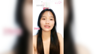 คลิปหลุดไลฟ์สด ThLive สาวไทยโชว์ของดี นั่งเกี่ยวหีออกกล้อง หุ่นสวยนมเป็นร่องเลย สาวไทยหัดไลฟ์โชว์เสียวครั้งแรกขอกำลังใจ