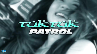 หนังโป๊ไทย TukTuk Patrol น้องพริตตี้ สวยจะต้องขอปล่อยใน Porno Braces Sex Fantasy With Cum Facial