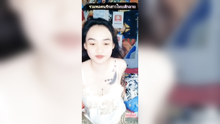 คลิปหลุดไลฟ์สด XXX THLive ใครว่าคนสักแทงไม่เข้าน้องคนนี้แหละครับท่านผู้ชม สาวสักลายไลฟ์สดเอาควยปลอมเเทงหีตัวเองเสียวๆ เอาควยปลอมสอยหียิกๆอย่างเสียว นํ้าหีแตก